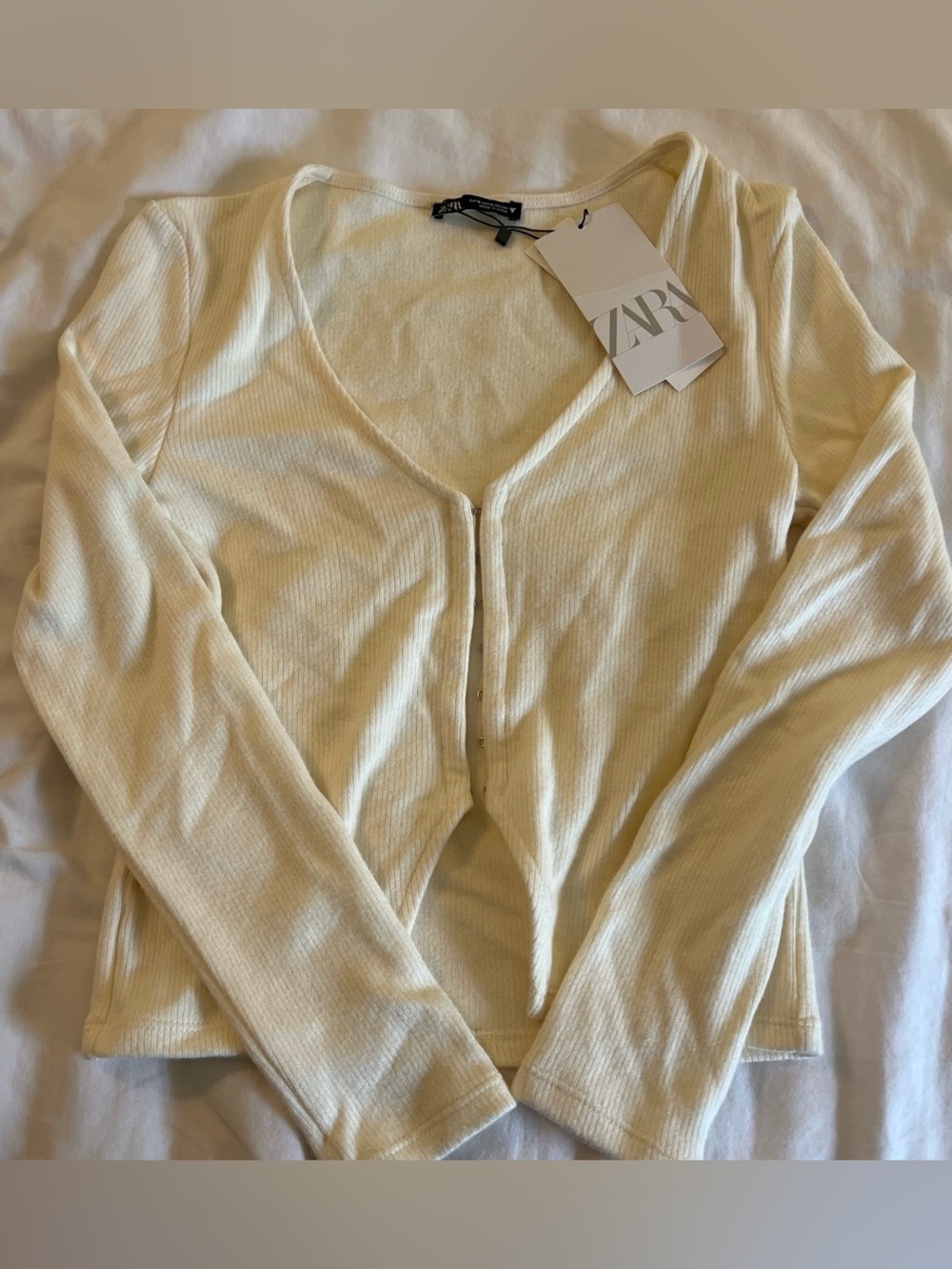 ZARA Light Cream Ribbed Long-Sleeve Button-Up Top